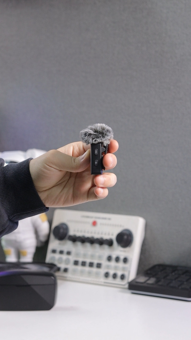 Amazon.com: FIFINE M9 2 Pack Wireless Lavalier Microphone for